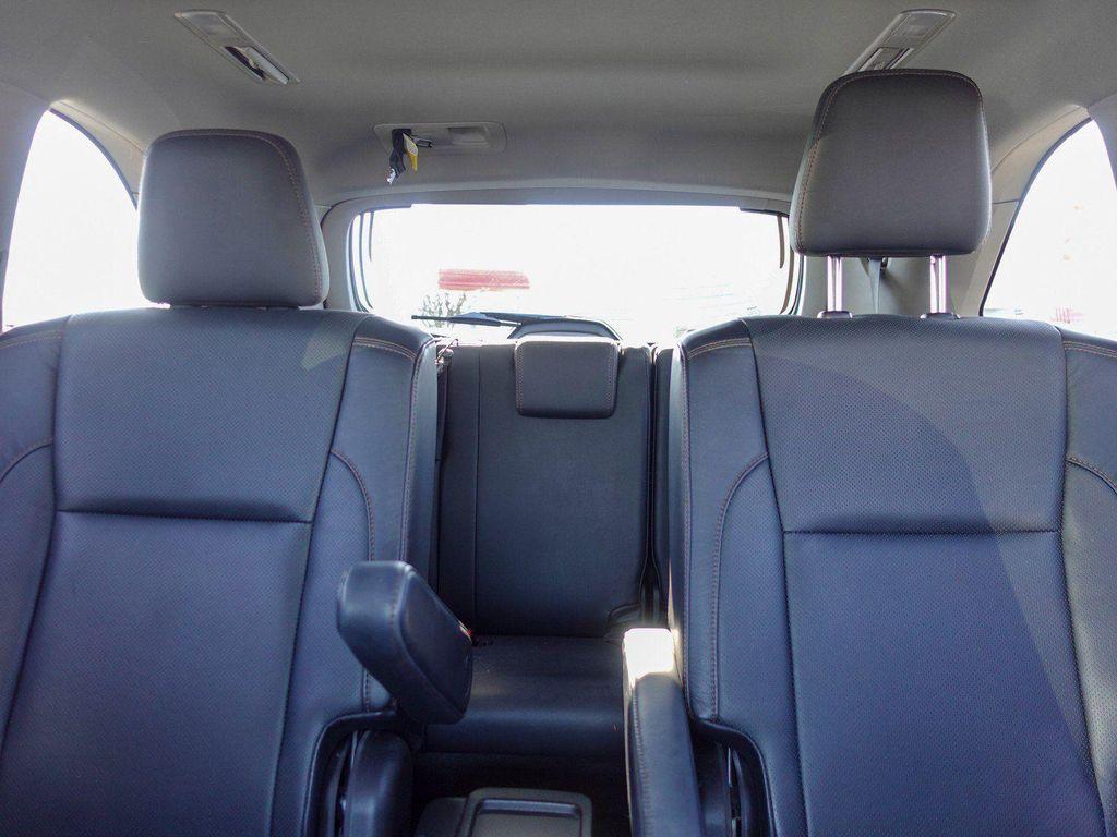 used 2014 Toyota Highlander car, priced at $19,986