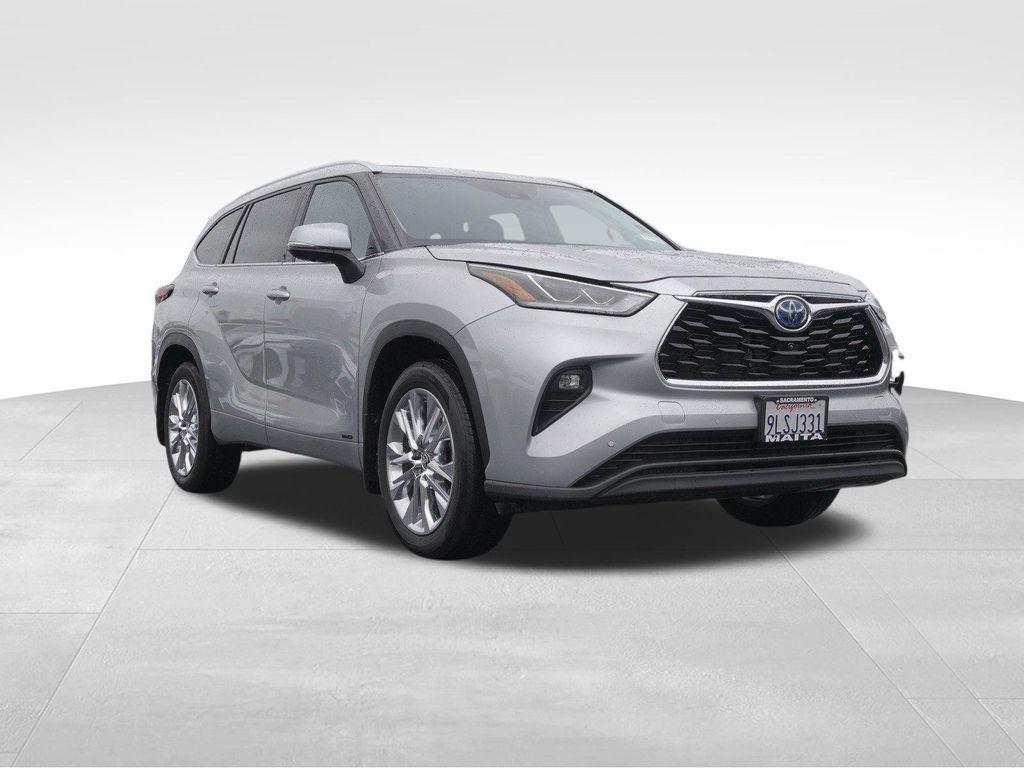 used 2024 Toyota Highlander Hybrid car, priced at $54,082