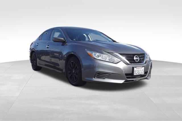 used 2018 Nissan Altima car