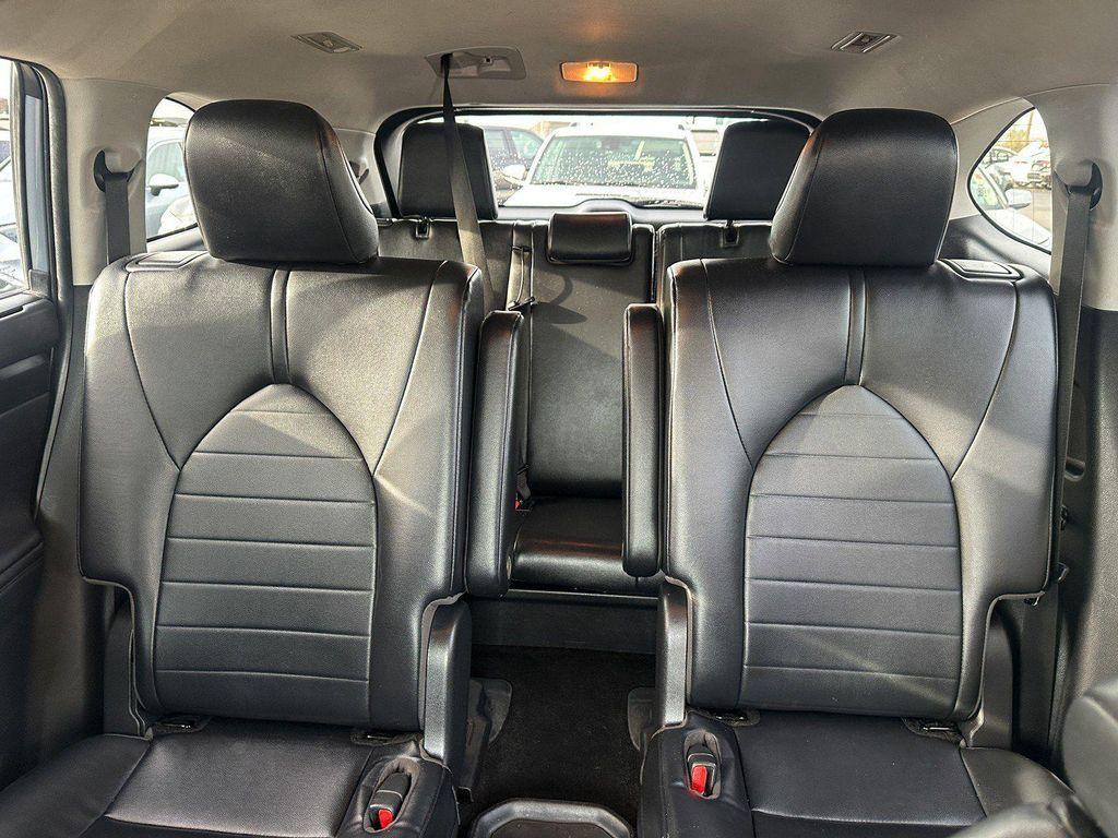 used 2023 Toyota Highlander car, priced at $34,986