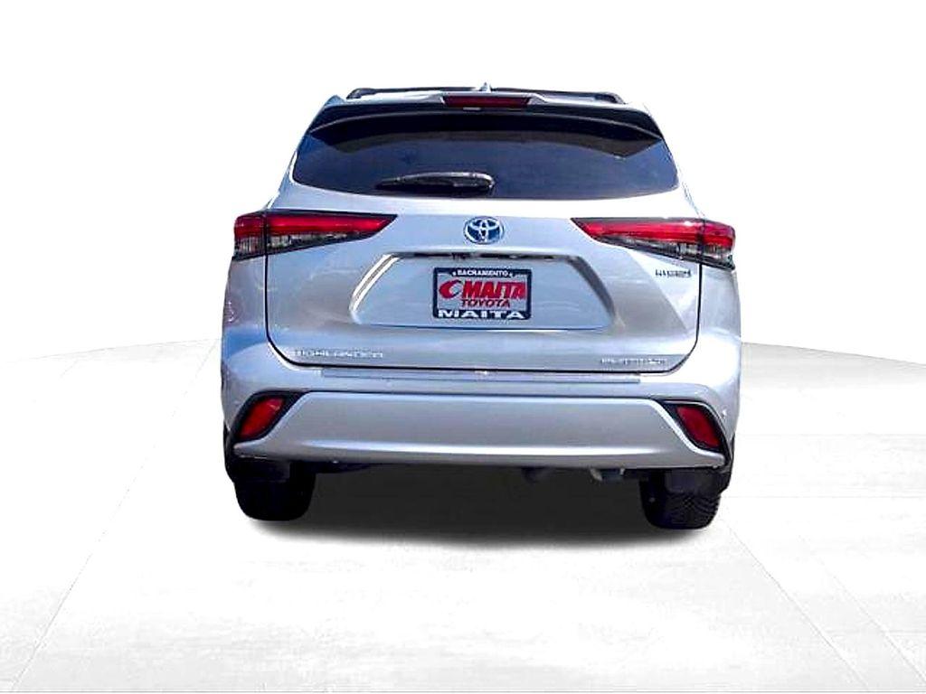 used 2021 Toyota Highlander Hybrid car, priced at $38,986