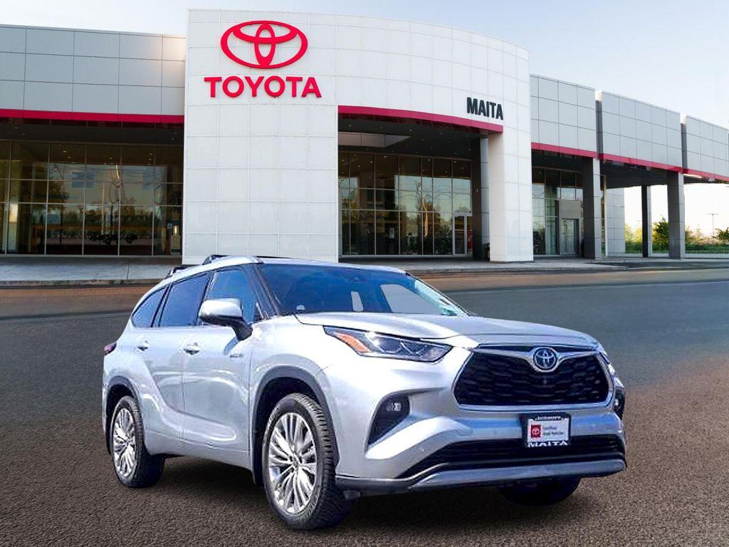 used 2021 Toyota Highlander Hybrid car, priced at $38,986
