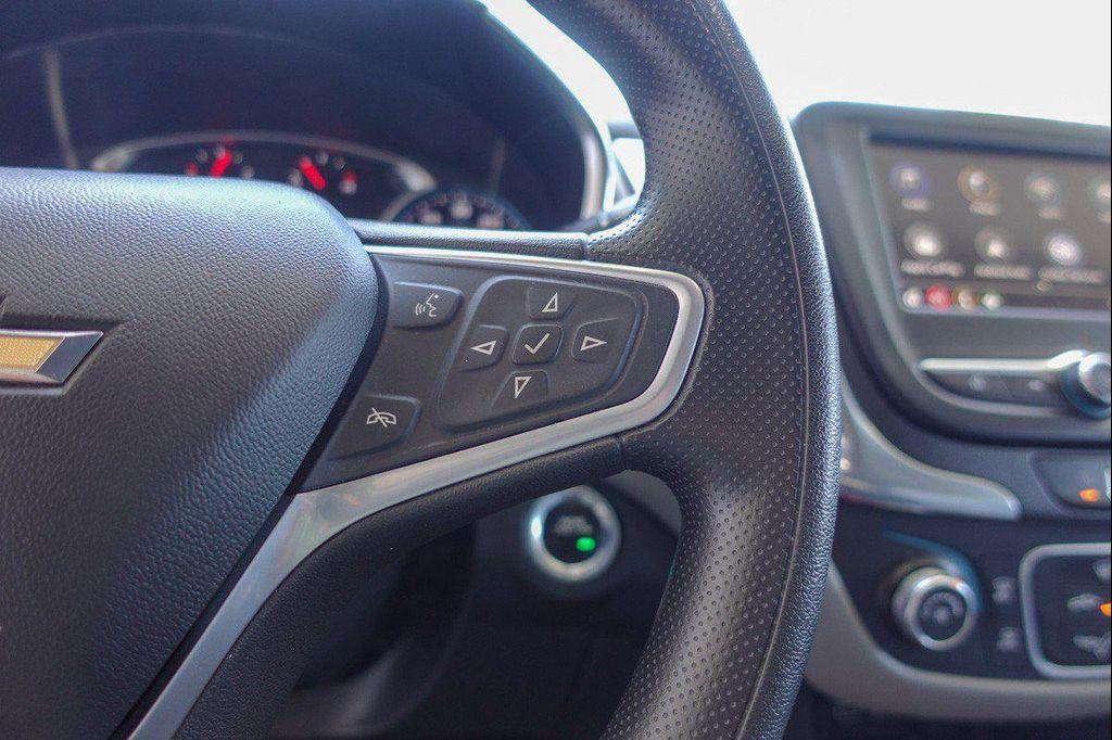 used 2022 Chevrolet Equinox car, priced at $14,988