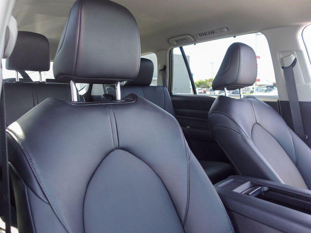 used 2025 Toyota Grand Highlander car, priced at $45,486