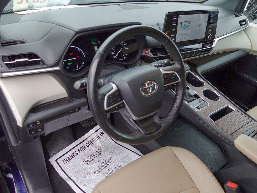 used 2024 Toyota Sienna car, priced at $38,786