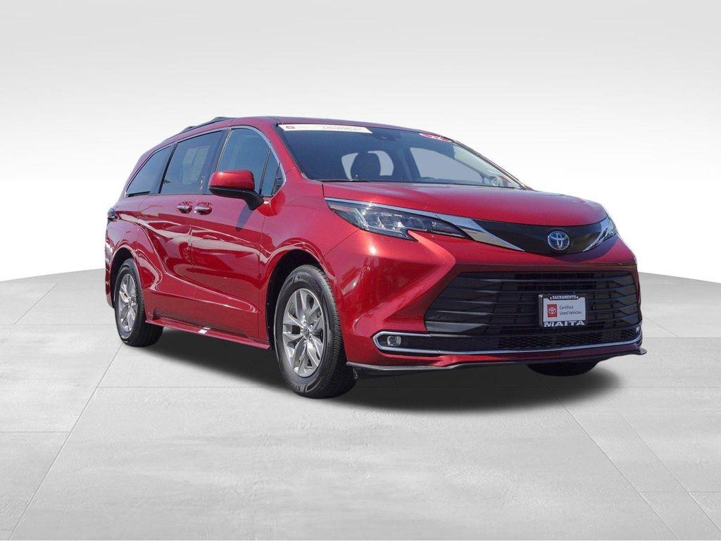 used 2022 Toyota Sienna car, priced at $37,786