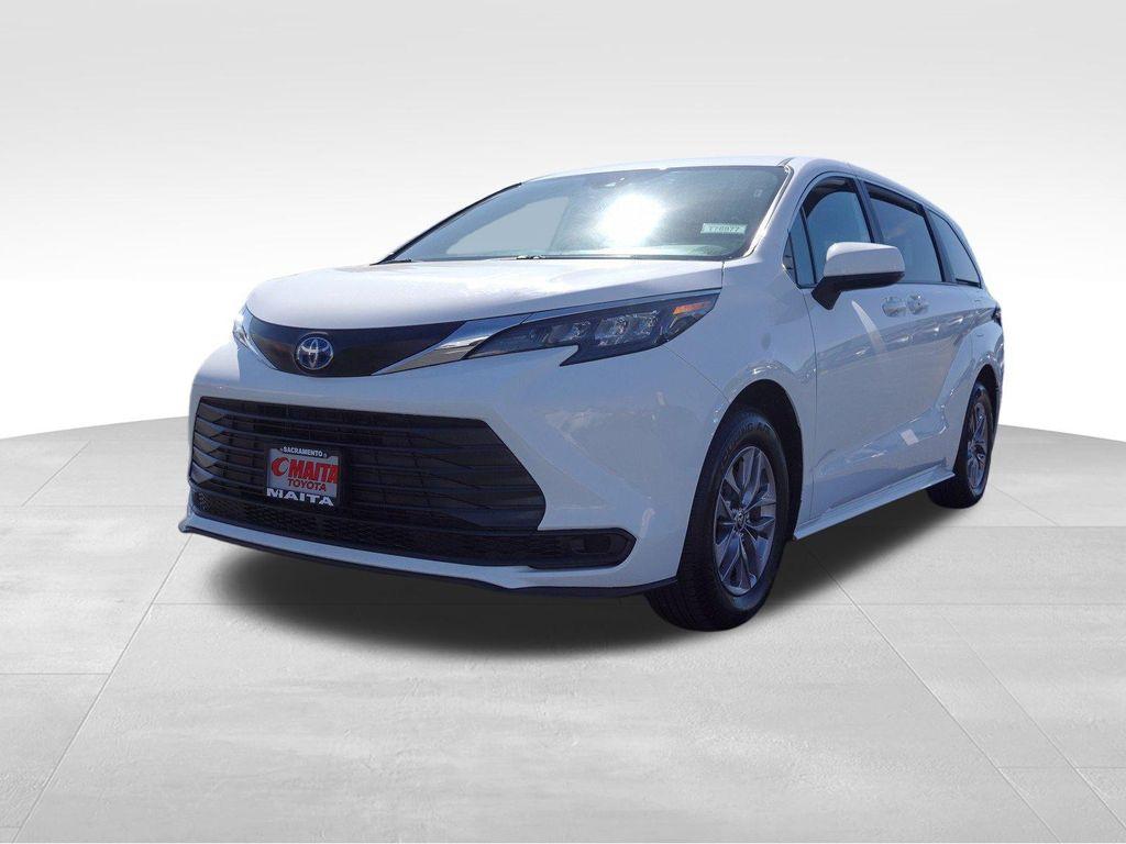 used 2025 Toyota Sienna car, priced at $40,986