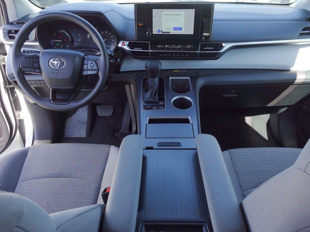 used 2025 Toyota Sienna car, priced at $40,986