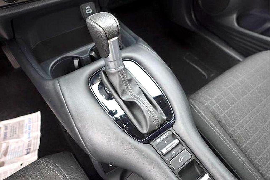 used 2025 Honda HR-V car, priced at $25,071