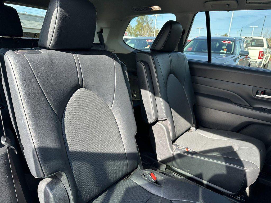 used 2025 Toyota Grand Highlander car, priced at $45,486