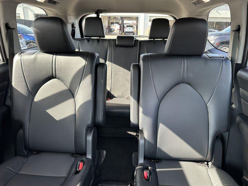 used 2025 Toyota Grand Highlander car, priced at $45,486