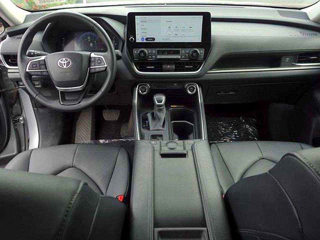 used 2025 Toyota Grand Highlander car, priced at $45,071
