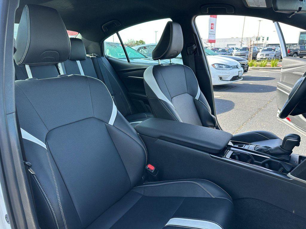 used 2025 Toyota Camry car, priced at $30,986