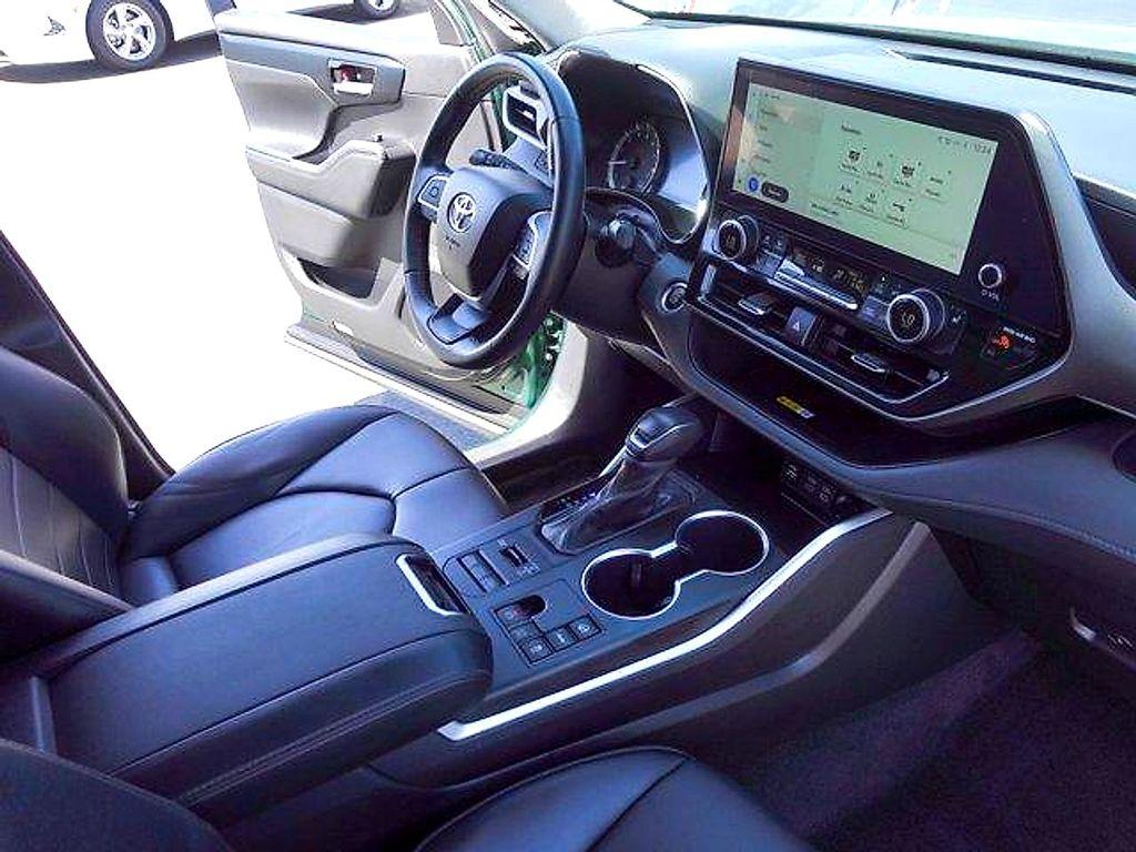 used 2024 Toyota Highlander car, priced at $36,571