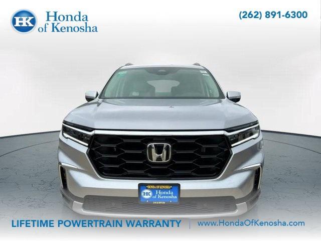 new 2025 Honda Pilot car, priced at $53,940