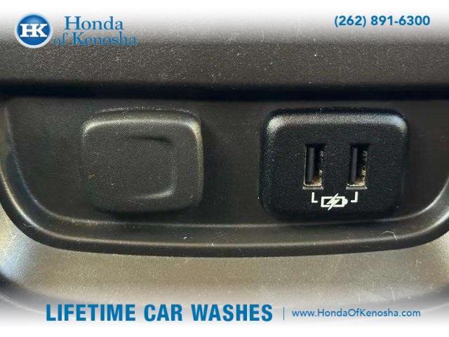 used 2018 Buick Envision car, priced at $11,000