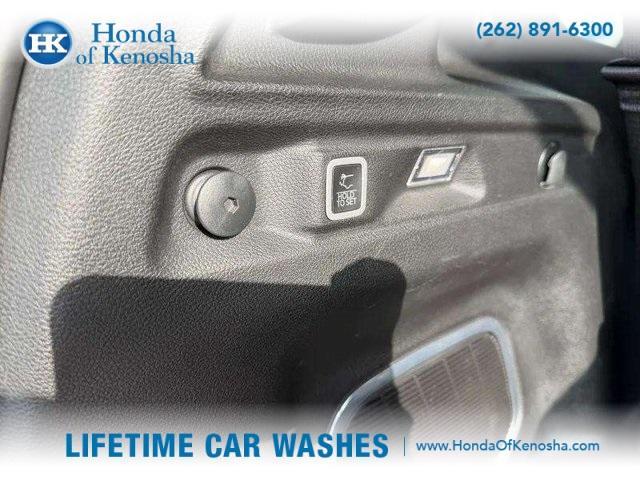 used 2024 Jeep Grand Cherokee L car, priced at $31,074