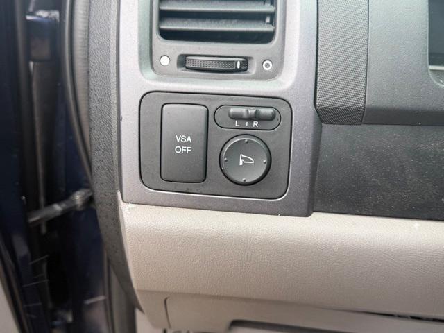 used 2009 Honda CR-V car, priced at $7,000