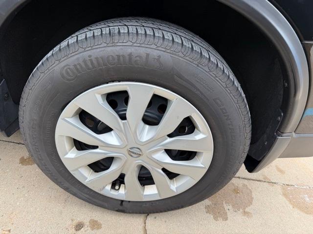 used 2018 Nissan Rogue car, priced at $7,000