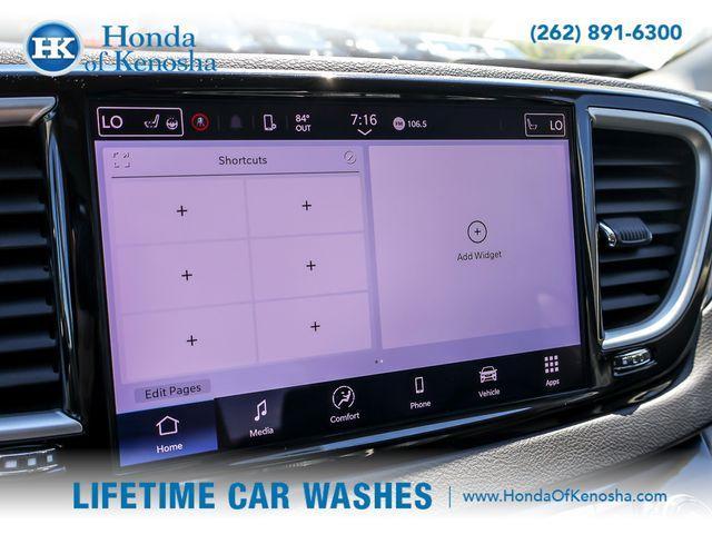 used 2024 Chrysler Pacifica car, priced at $23,251