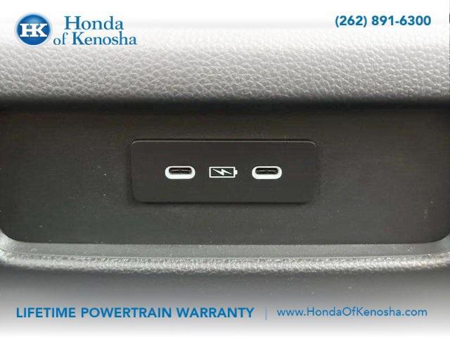 new 2025 Honda Pilot car, priced at $51,550