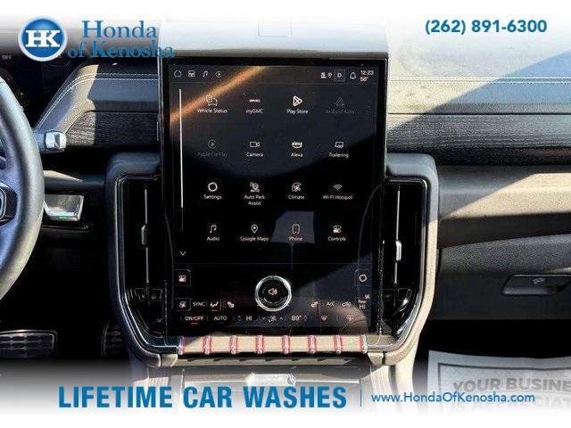 used 2025 GMC Yukon car, priced at $91,068