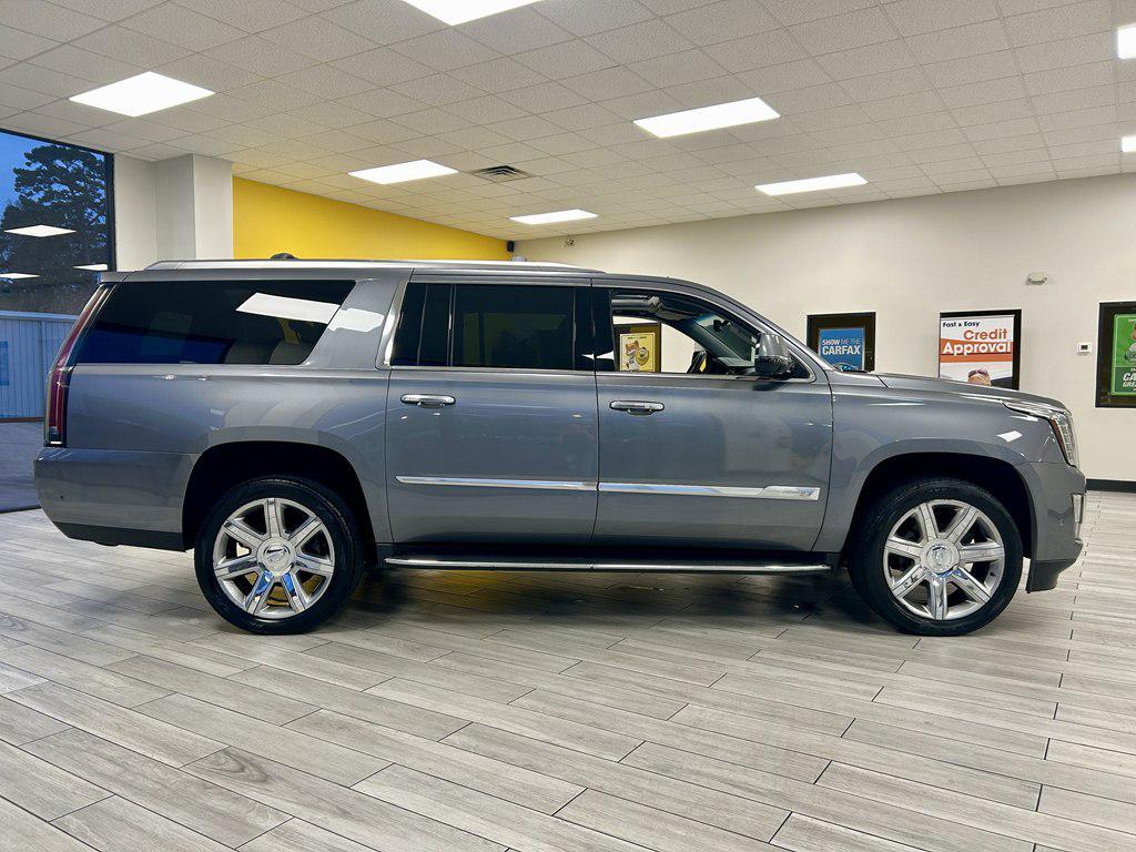 used 2019 Cadillac Escalade ESV car, priced at $34,995