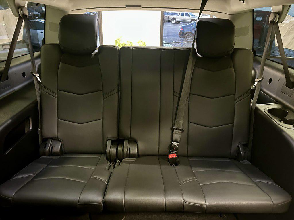 used 2019 Cadillac Escalade ESV car, priced at $34,995