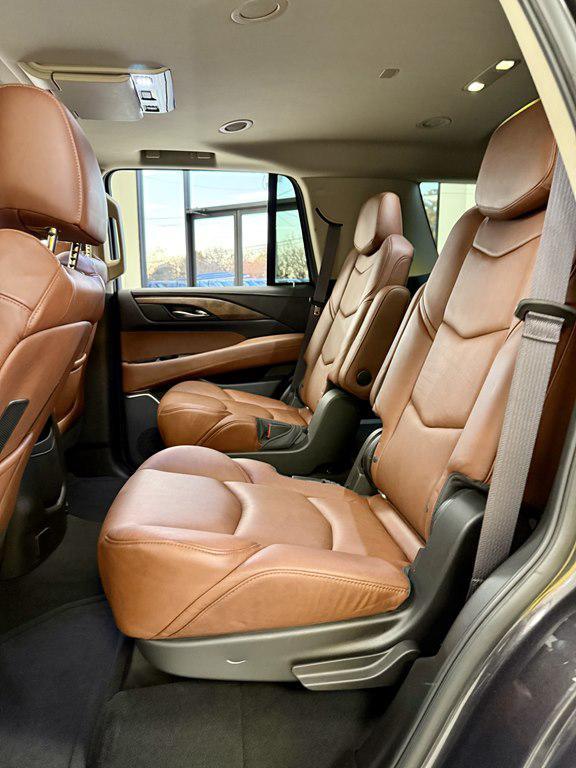used 2016 Cadillac Escalade car, priced at $26,995