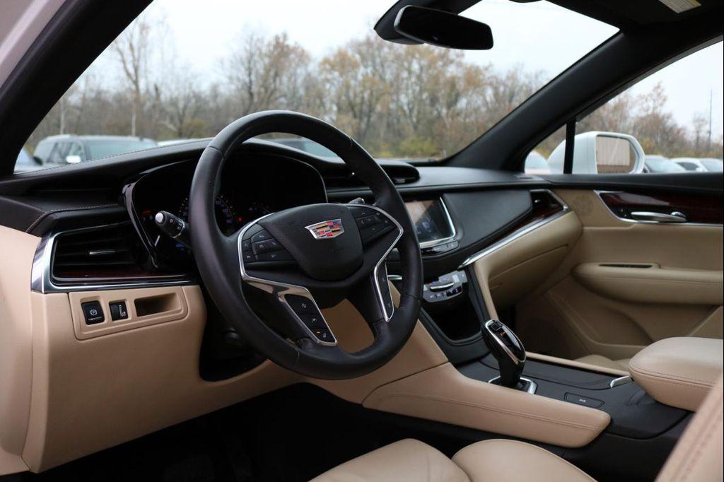 used 2017 Cadillac XT5 car, priced at $20,500