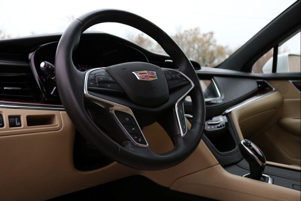 used 2017 Cadillac XT5 car, priced at $20,500