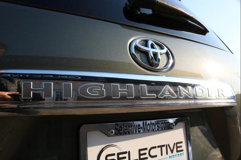 used 2013 Toyota Highlander car, priced at $10,995