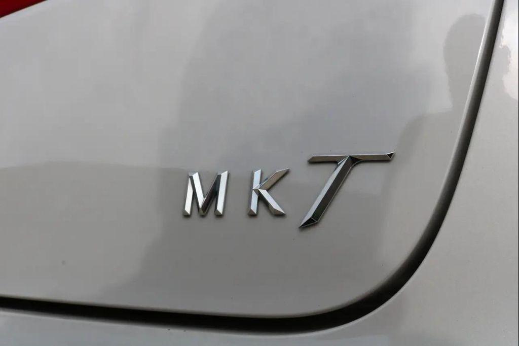 used 2019 Lincoln MKT car, priced at $19,995