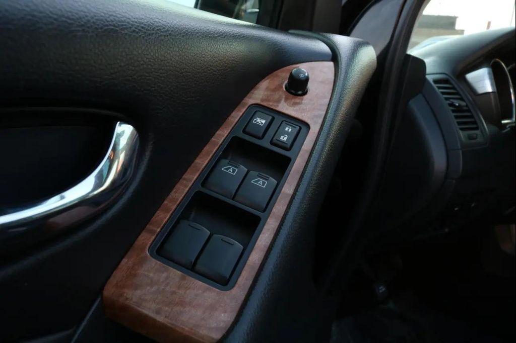 used 2012 Nissan Murano car, priced at $6,000