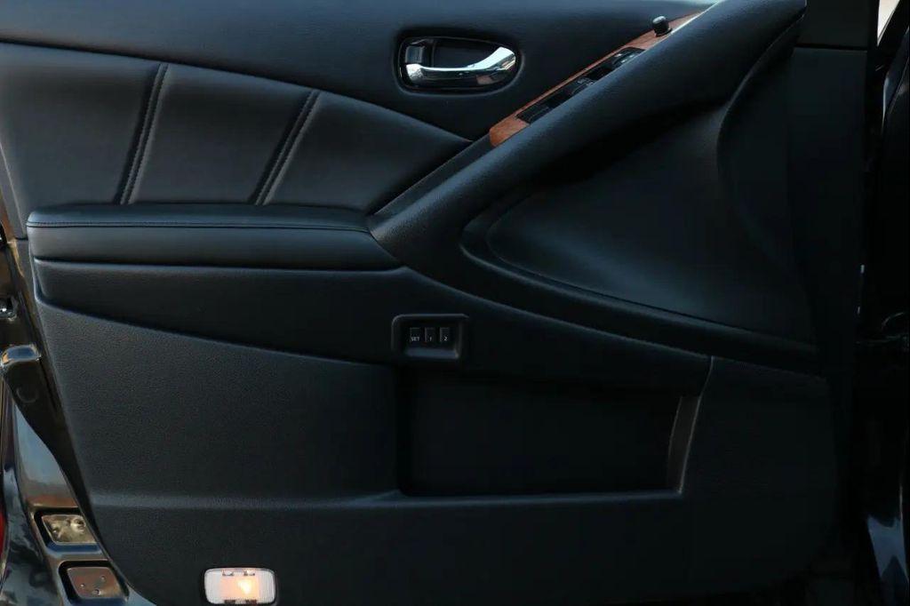 used 2012 Nissan Murano car, priced at $6,000