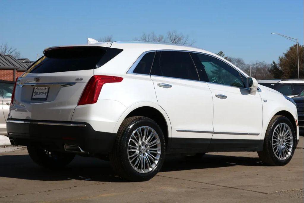 used 2017 Cadillac XT5 car, priced at $18,000