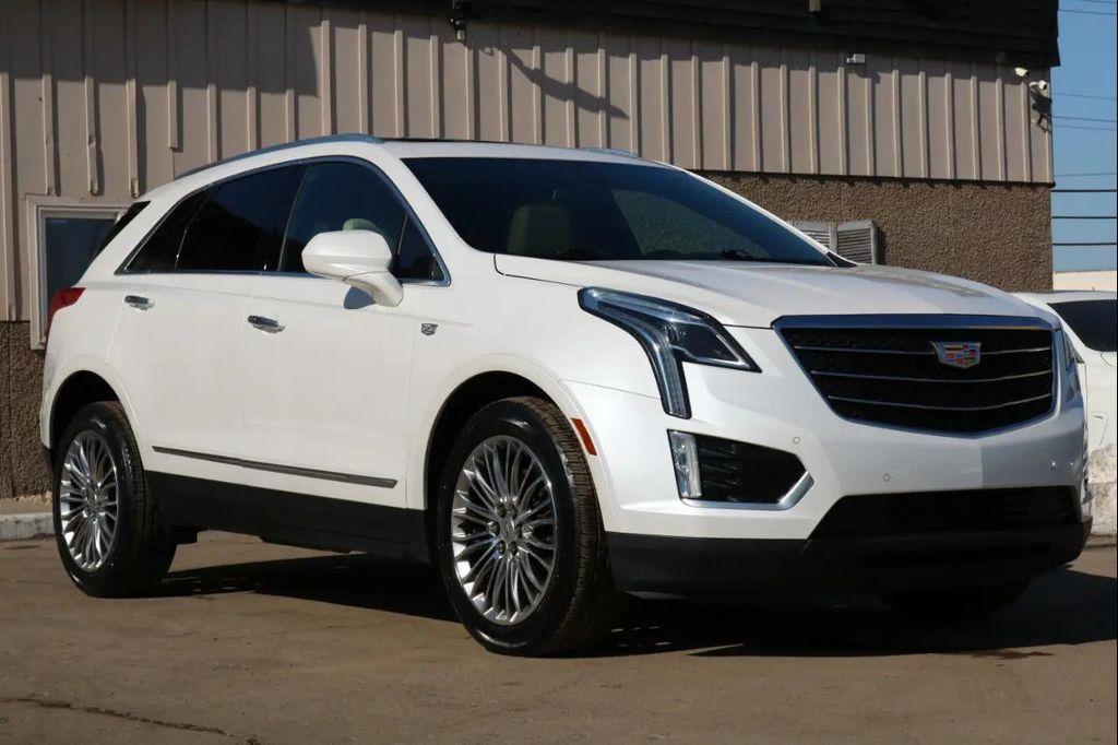 used 2017 Cadillac XT5 car, priced at $18,000