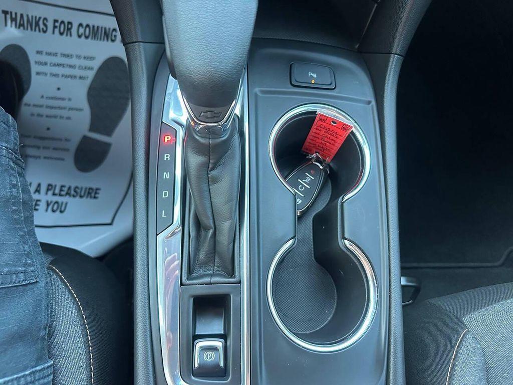 used 2023 Chevrolet Equinox car, priced at $22,995