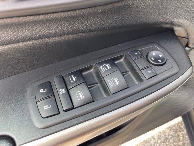 used 2019 Jeep Cherokee car, priced at $16,369