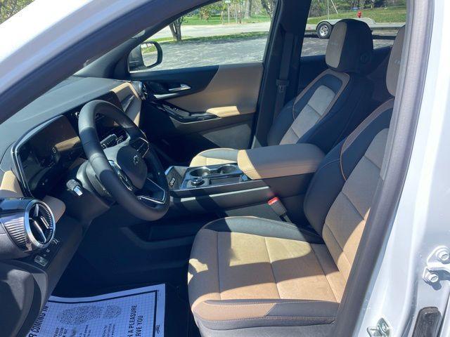 new 2026 Chevrolet Equinox car, priced at $38,862