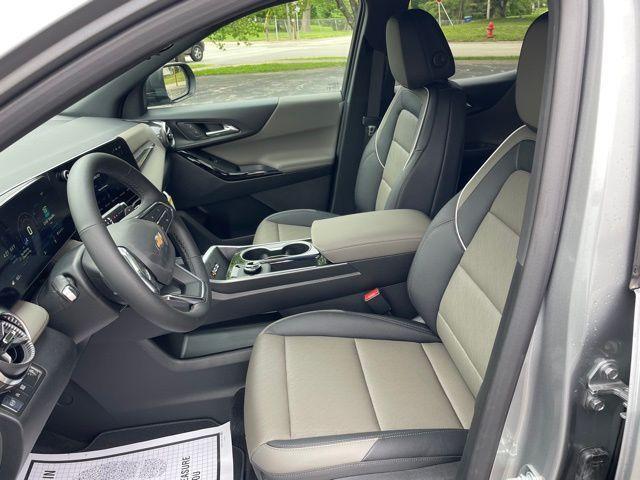 new 2026 Chevrolet Equinox car, priced at $34,167