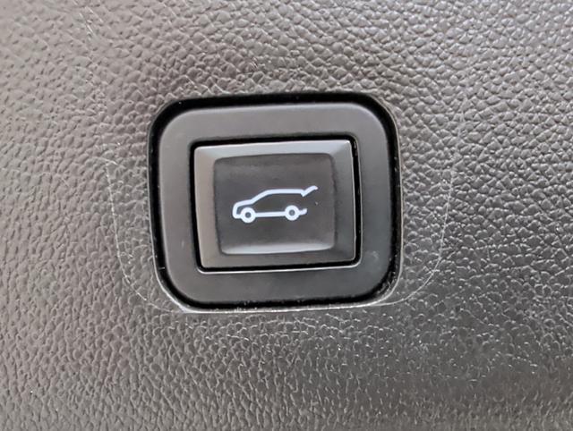 used 2019 Chevrolet Traverse car, priced at $18,486