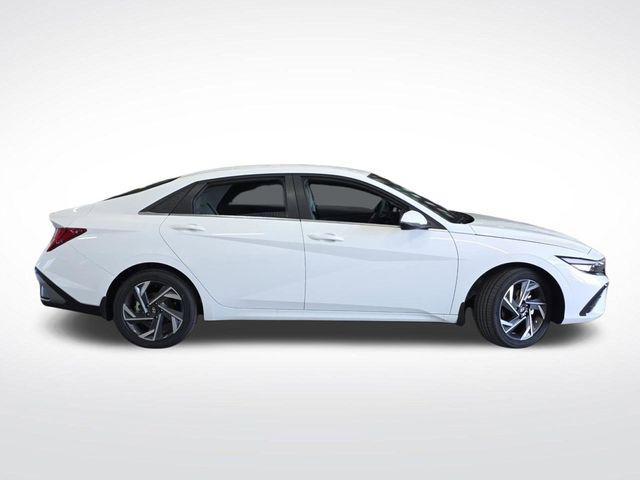 new 2025 Hyundai ELANTRA HEV car, priced at $28,713