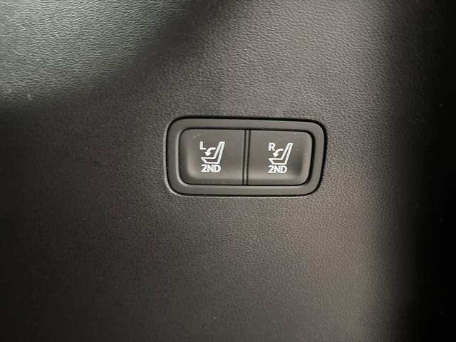 used 2024 Hyundai Santa Fe car, priced at $29,352