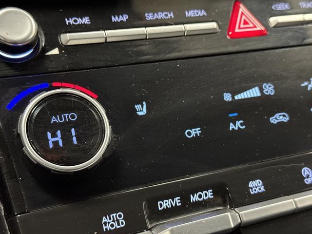 used 2024 Hyundai Santa Fe car, priced at $29,352