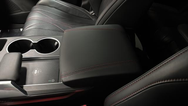 used 2023 Acura MDX car, priced at $52,951