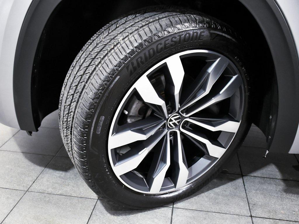 used 2021 Volkswagen Atlas Cross Sport car, priced at $25,490