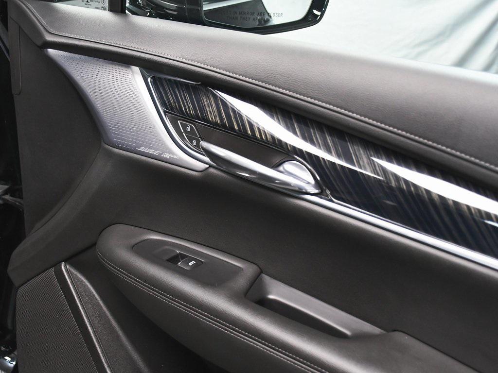 used 2023 Cadillac XT6 car, priced at $27,990