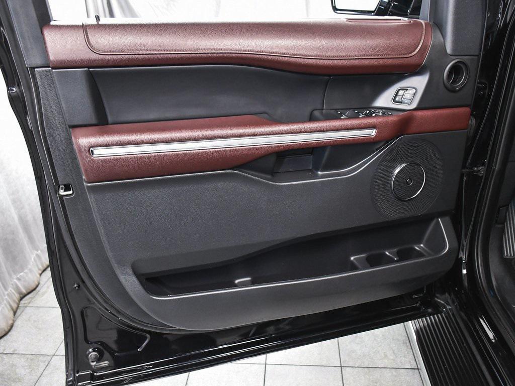 used 2023 Ford Expedition car, priced at $35,990