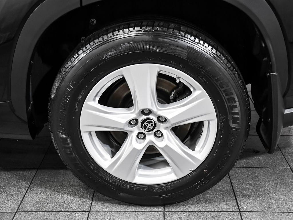 used 2020 Toyota Highlander car, priced at $23,990